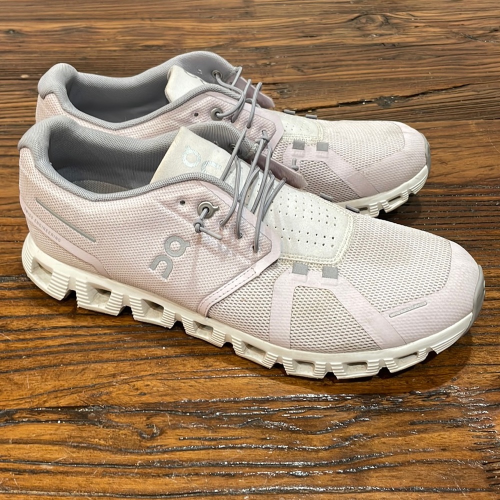 On running cloud 5 women’s running shoe.